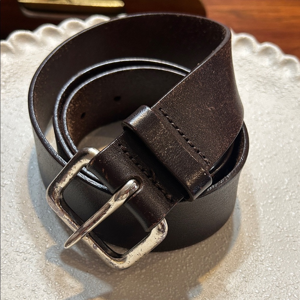 EXPRESS Classic Brown Leather Belt